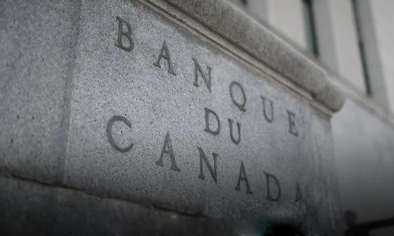債務風暴下的加拿大！大佬預測加拿大央行將加速降息